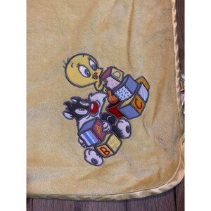 Looney Tunes Baby Tweety Sylvester Yellow 28 x 38 Polyester Baby Blanket